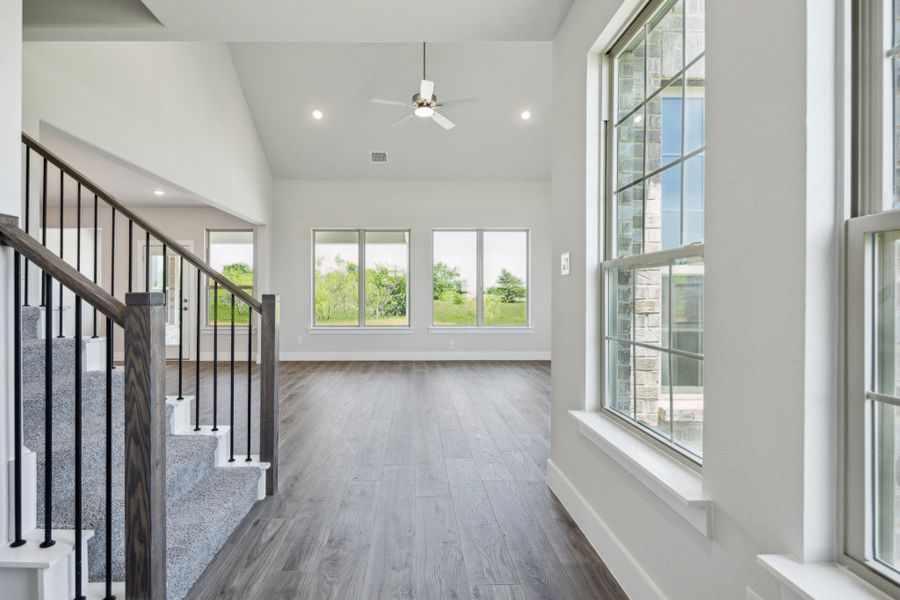 Spacious, unfurnished interior of a new home in Ellis Ranch Estates, Waxahachie (Image 15). Spacious, unfurnished interior of a new home in Ellis Ranch Estates, Waxahachie (Image 15).