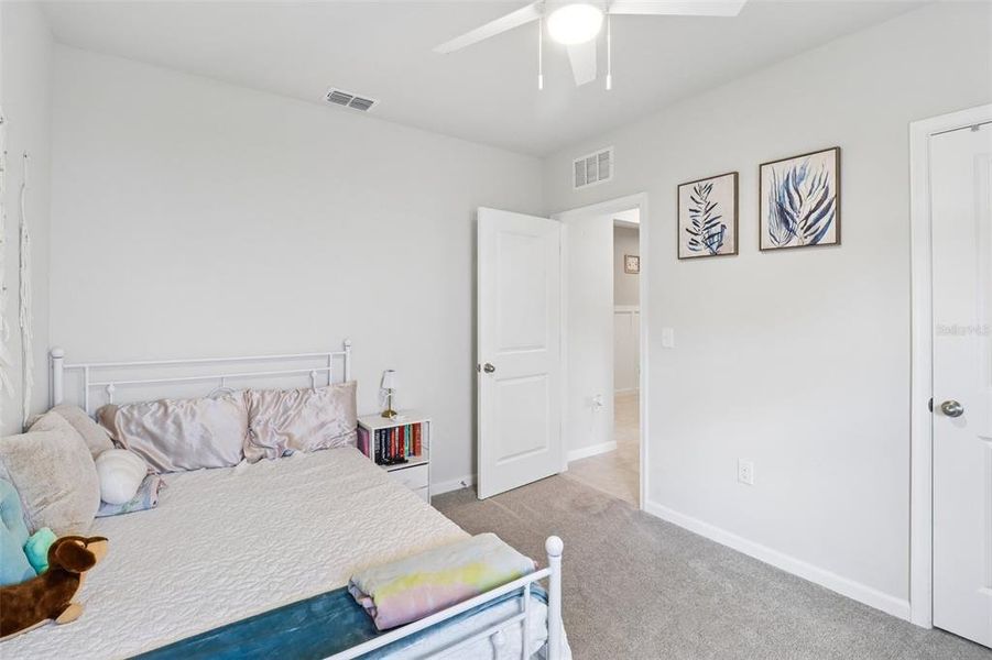 Furnished interior view inside a new home in , Sumterville (Image 34).