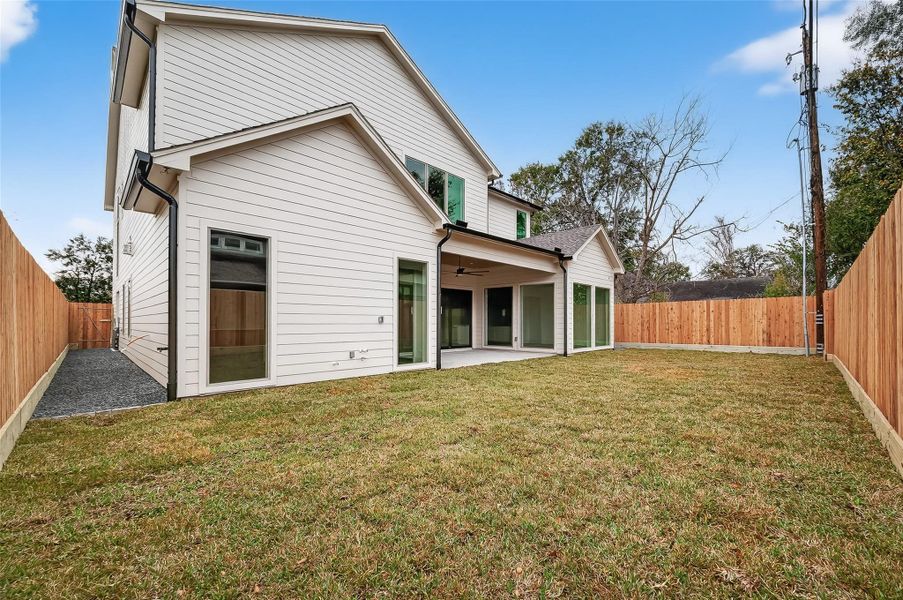 Exterior details and patio area of a home in , Houston (Image 20).