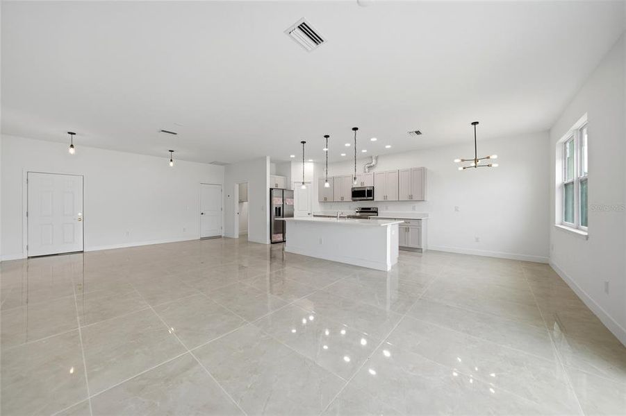 Spacious, unfurnished interior of a new home in , Port Charlotte (Image 33).