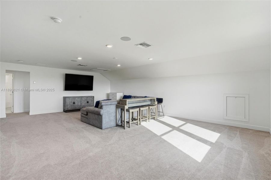 Image 38 of a home in . Image 38 of a home in .