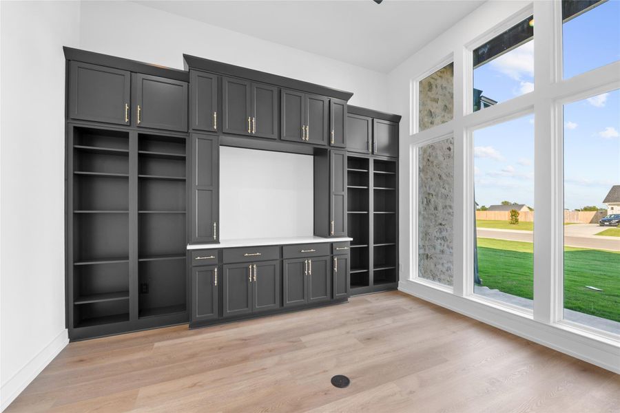 Image 32 of a home in King Oaks. Image 32 of a home in King Oaks.