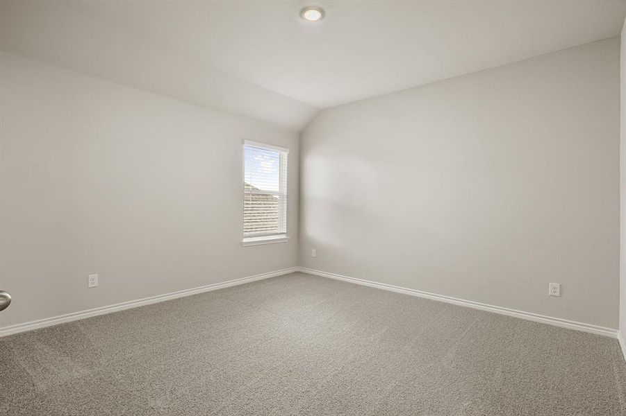 Spacious, unfurnished interior of a new home in Rocky Creek Crossing, Fort Worth (Image 17). Spacious, unfurnished interior of a new home in Rocky Creek Crossing, Fort Worth (Image 17).