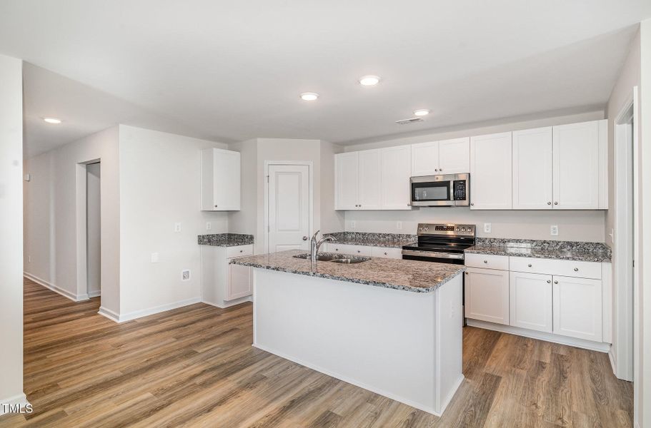 008_img_6565-edit_589