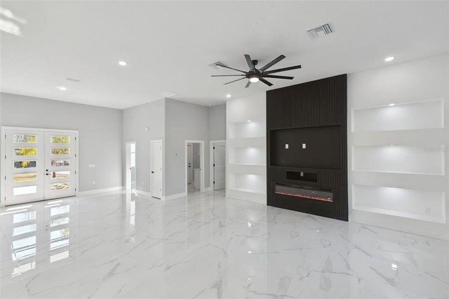 Spacious, unfurnished interior of a new home in , Eustis (Image 18).