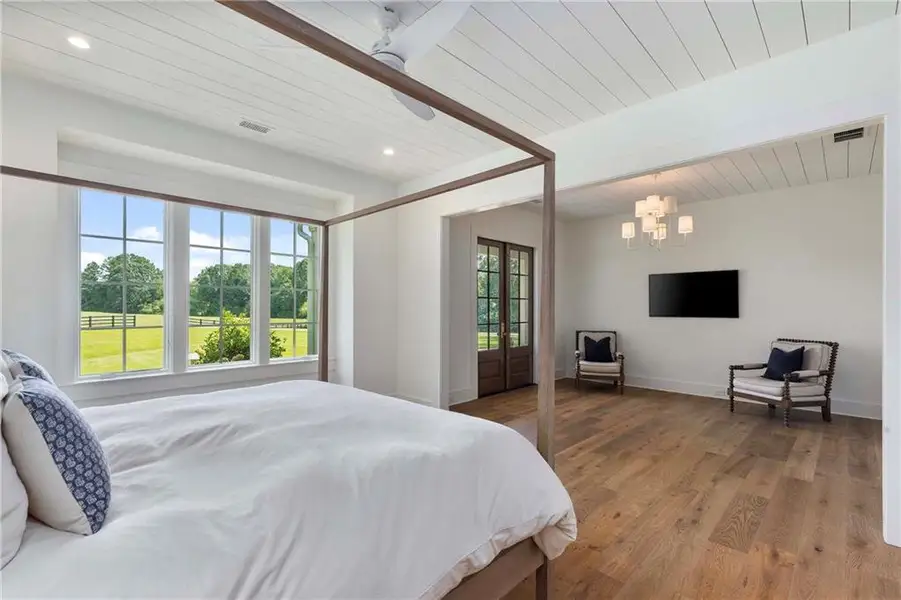 Furnished interior view inside a new home in , Chattahoochee Hills (Image 47).