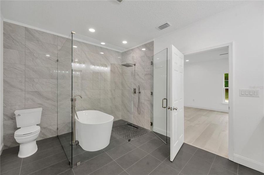 Furnished interior view inside a new home in , Dade City (Image 12).