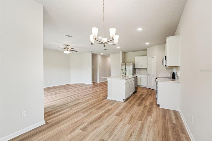 Spacious, unfurnished interior of a new home in , Palm Coast (Image 28).