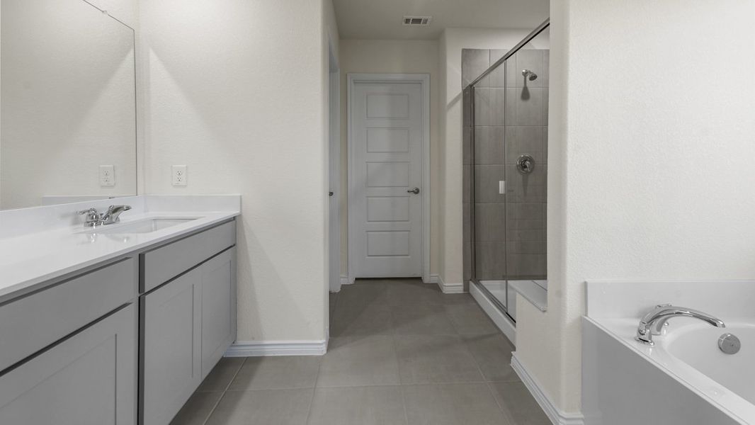 Furnished interior view inside a new home in Liberty Crossing, Royse City (Image 8).