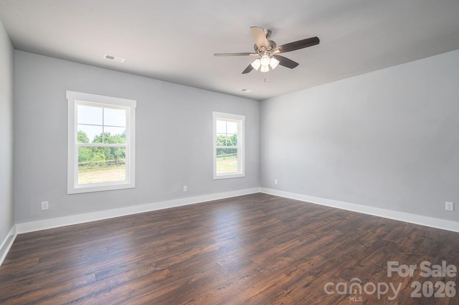 Spacious, unfurnished interior of a new home in , Maiden (Image 32).