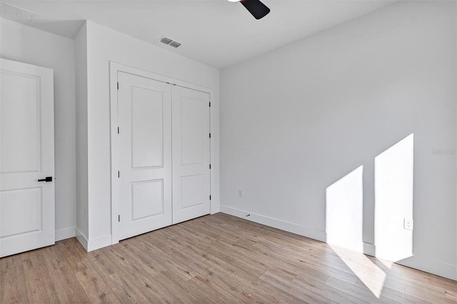 Spacious, unfurnished interior of a new home in , Port Charlotte (Image 26).