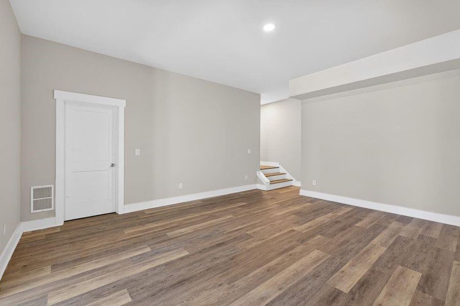 Spacious, unfurnished interior of a new home in , Flowery Branch (Image 49).