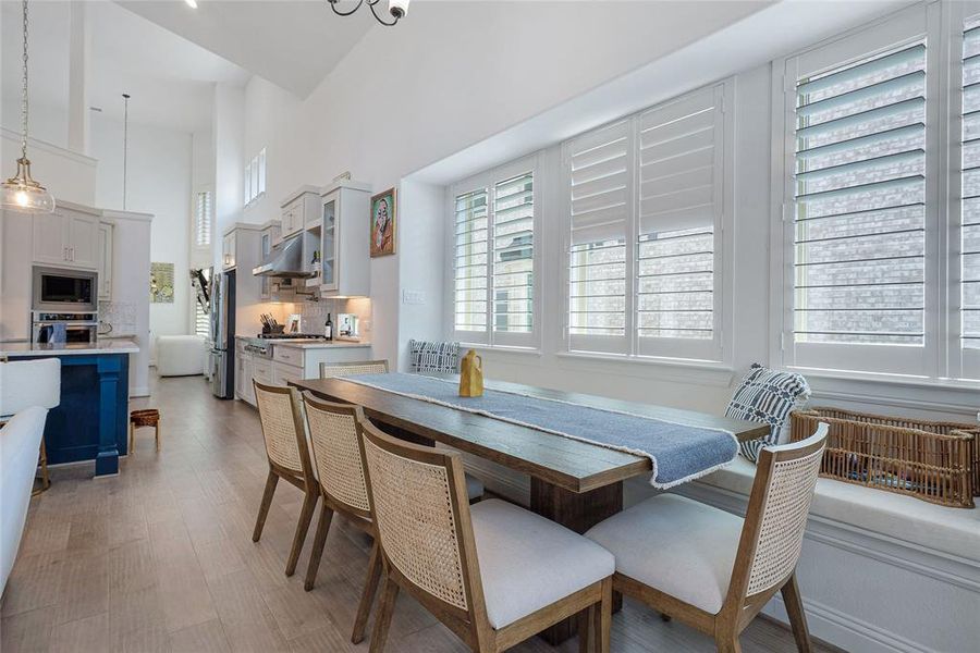 Furnished interior view inside a new home in , Irving (Image 8).