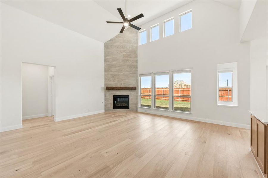 Spacious, unfurnished interior of a new home in Glenwood Meadows, Argyle (Image 22).