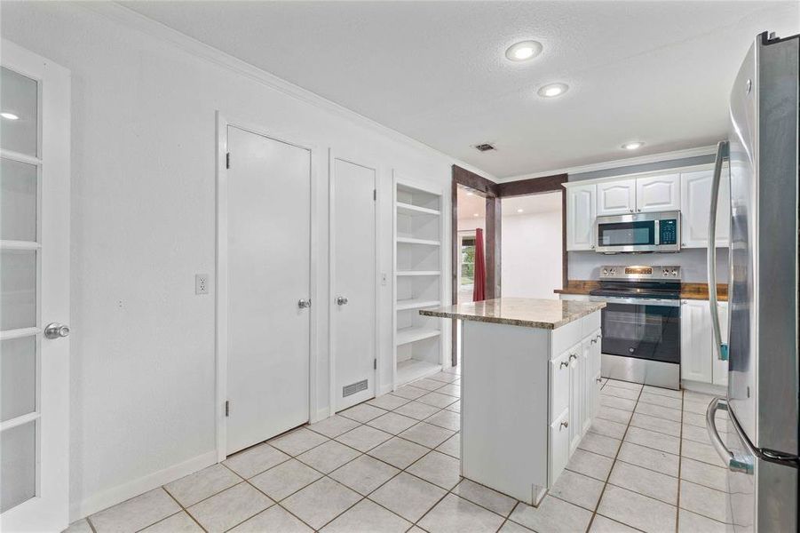 Image 36 of a home in . Image 36 of a home in .