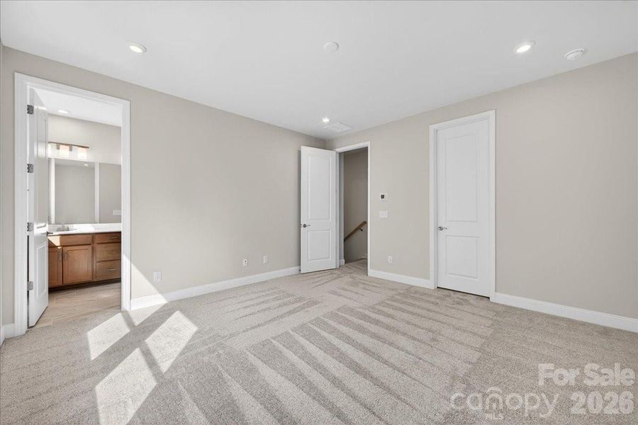 Light filled primary en suite