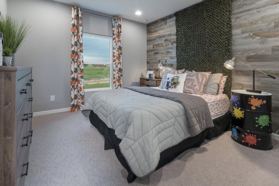 Representative furnished interior of a home built from the Kensington Flex by Risewell Homes in Park View at the Hills, Minneola (Image 6).