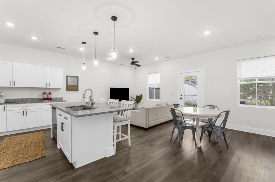 Furnished interior view inside a new home in , Hanahan (Image 19).