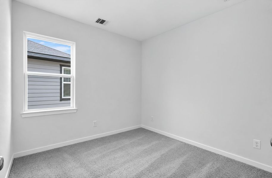 Spacious, unfurnished interior of a new home in Hockley Meadows, Hockley (Image 14).