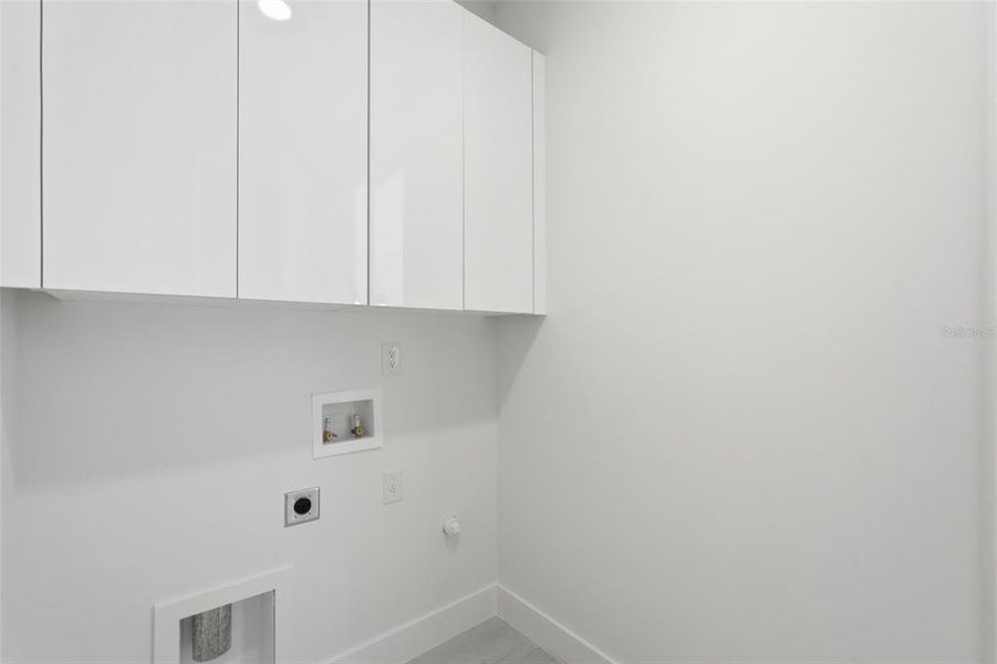 Spacious, unfurnished interior of a new home in , Port Charlotte (Image 34). Spacious, unfurnished interior of a new home in , Port Charlotte (Image 34).