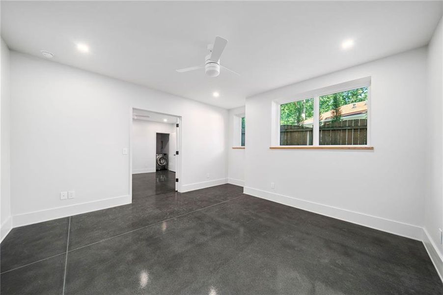 Spacious, unfurnished interior of a new home in , Atlanta (Image 87).