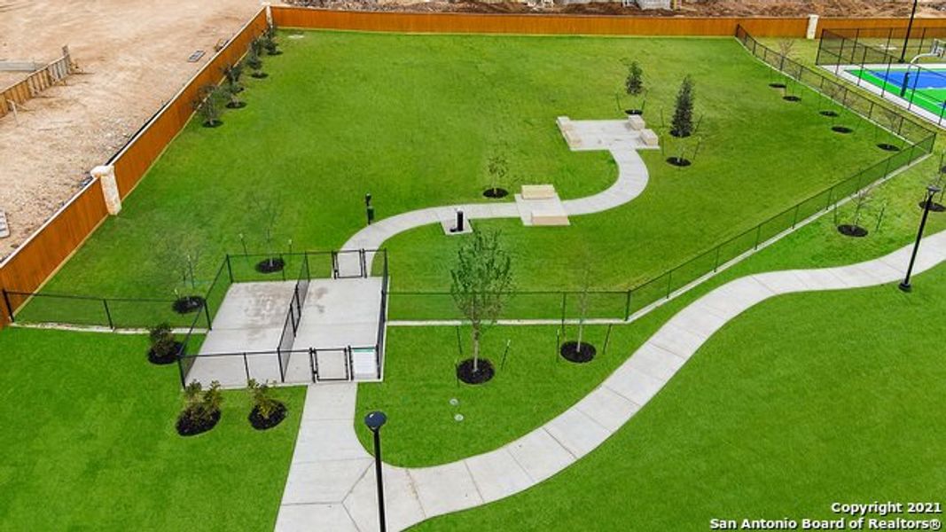 Community amenities in Langdon, San Antonio (Image 29).