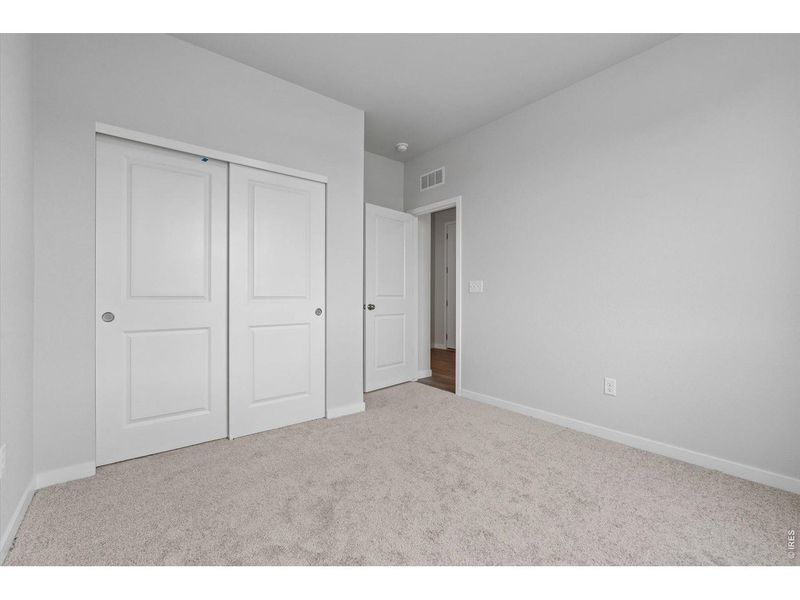 Spacious, unfurnished interior of a new home in Prairie Song, Windsor (Image 21).