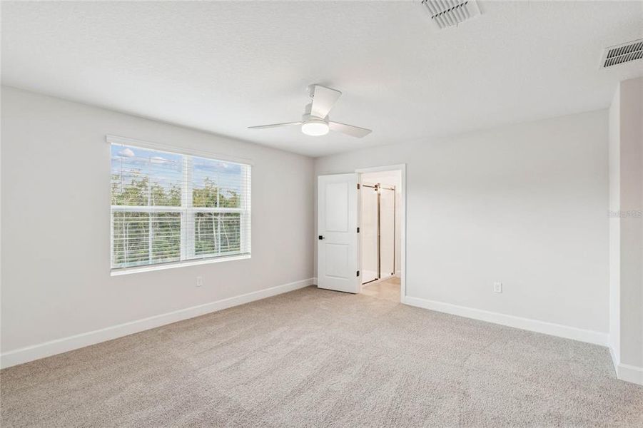 Spacious, unfurnished interior of a new home in Aspire at Canter Creek, Davenport (Image 28).