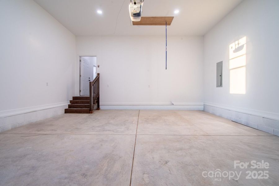 Spacious, unfurnished interior of a new home in , Claremont (Image 29).