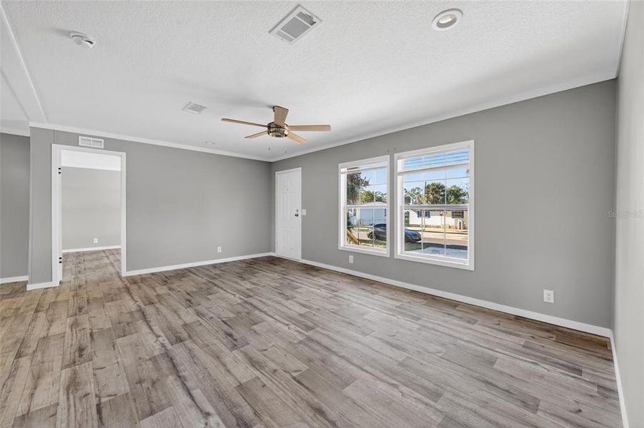 Spacious, unfurnished interior of a new home in , Ormond Beach (Image 20).