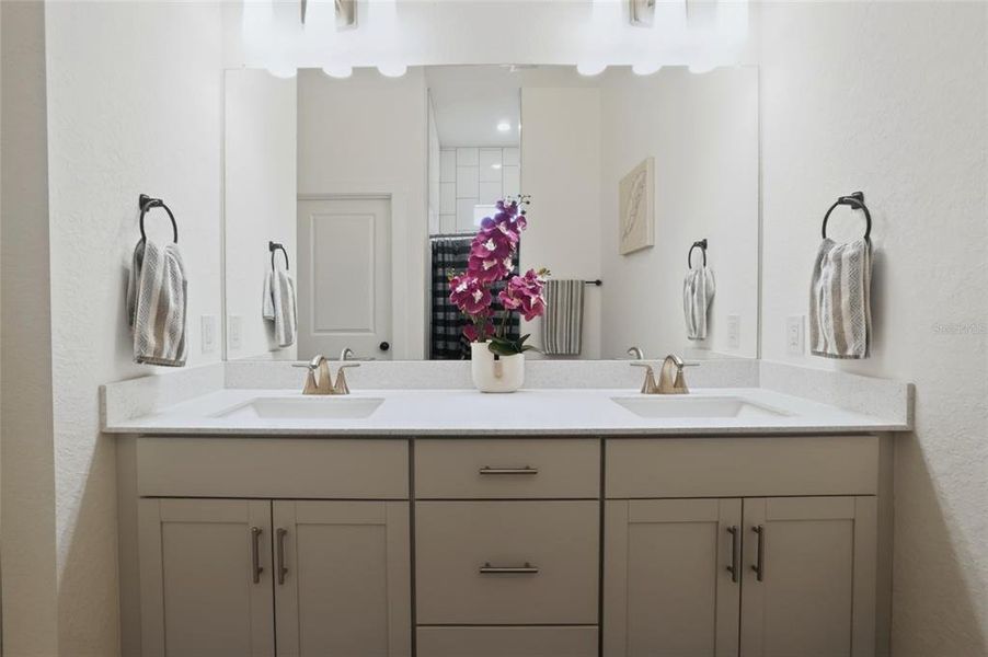 Close-up of interior finishes inside a home in , Port Charlotte (Image 21).