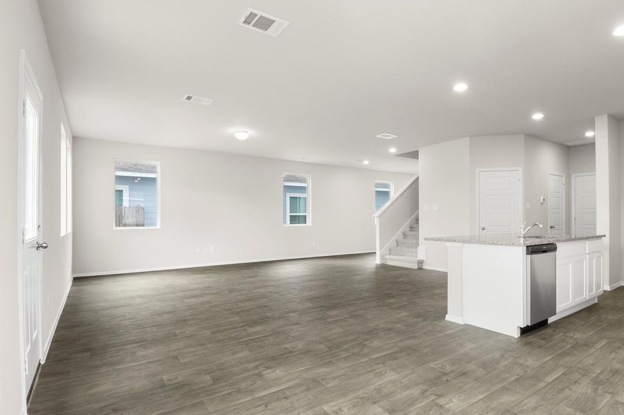 Spacious, unfurnished interior of a new home in Hymeadow, Maxwell (Image 31).