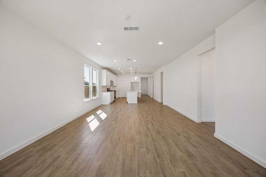 Spacious, unfurnished interior of a new home in Montgomery Bend, Montgomery (Image 18). Spacious, unfurnished interior of a new home in Montgomery Bend, Montgomery (Image 18).