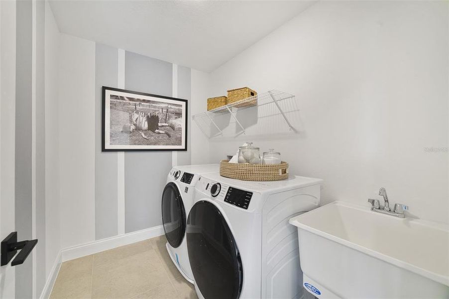 Furnished interior view inside a new home in Vdara, Orlando (Image 9).