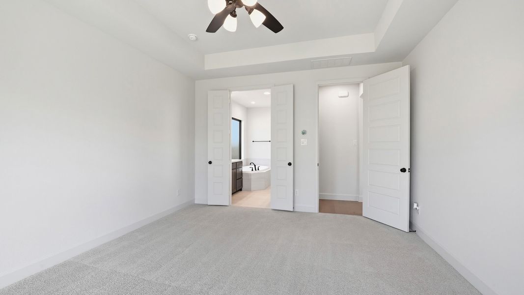 Spacious, unfurnished interior of a new home in Mosaic, Celina (Image 22).