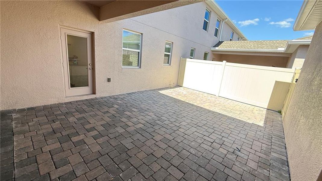 Exterior details and patio area of a home in , Kissimmee (Image 22).