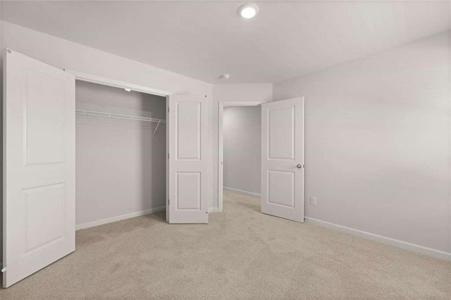 Spacious, unfurnished interior of a new home in Oakchase at Hampton, Hampton (Image 32).