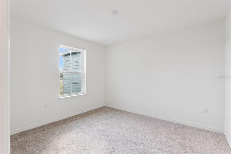 Spacious, unfurnished interior of a new home in Connors Cove, Eustis (Image 13).