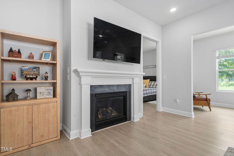 60-web-or-mls-321-falls-village-dr