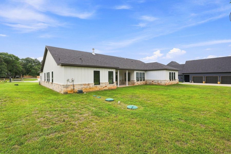 Exterior details and patio area of a home in , Willis (Image 3).