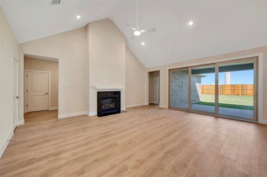 Spacious, unfurnished interior of a new home in Timberbrook, Justin (Image 28).