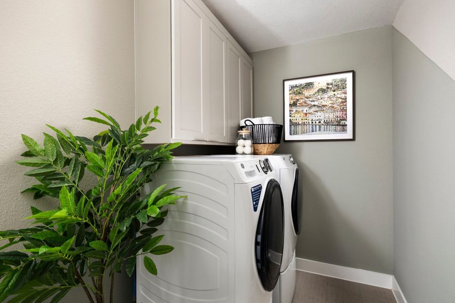 Representative interior finishes for a home built from the McKinney by Tri Pointe Homes in Lariat, Liberty Hill (Image 23).