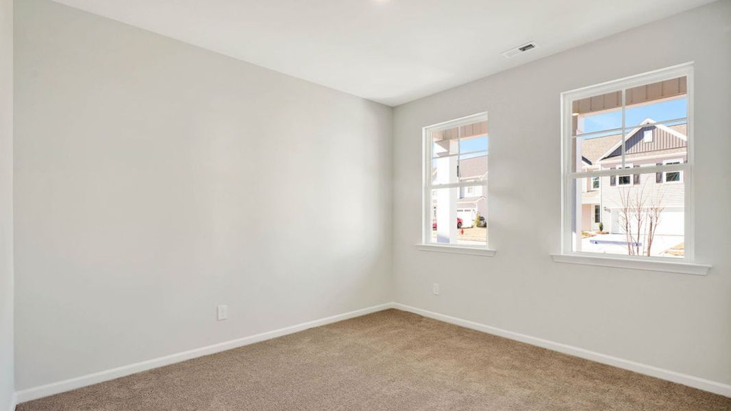 Spacious, unfurnished interior of a new home in Grayson Park, Leland (Image 12).
