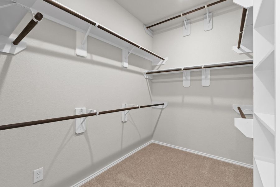 Spacious, unfurnished interior of a new home in The Trails, New Caney (Image 19).