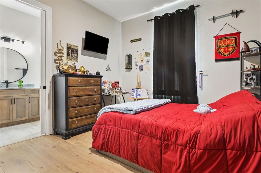 Furnished interior view inside a new home in , Wesley Chapel (Image 37).