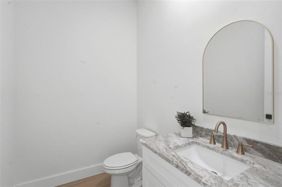 Furnished interior view inside a new home in , Orlando (Image 36).