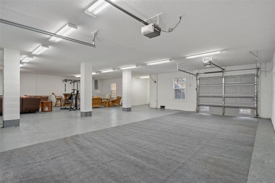 Spacious, unfurnished interior of a new home in , Webster (Image 22).