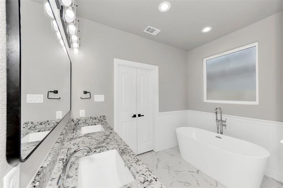 Furnished interior view inside a new home in , Lake Dallas (Image 9).