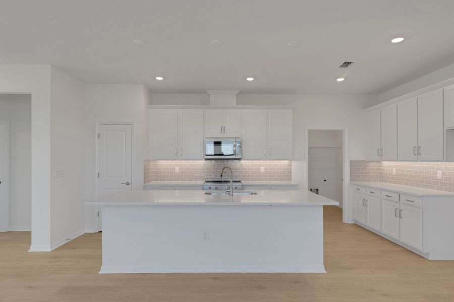 4br New Home in Parrish, FL.  - Slide 8