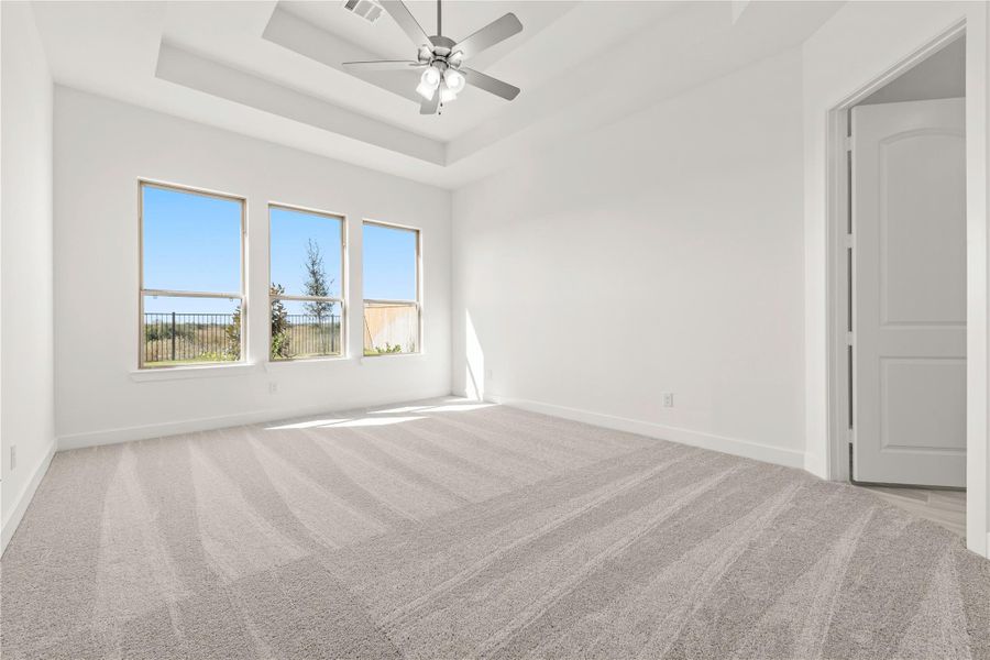 Representative image. Features, specifications, selections and colors may vary.